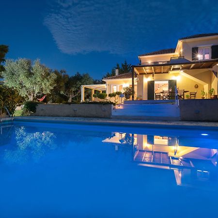 Nina Residence Planos  Luaran gambar