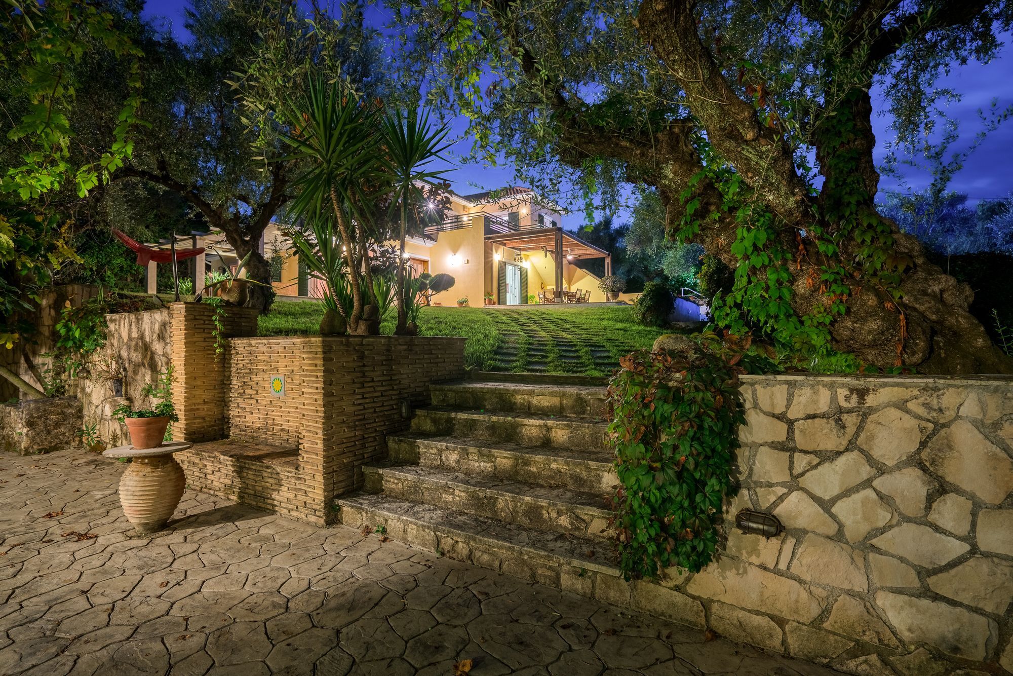 Nina Residence Planos  Luaran gambar